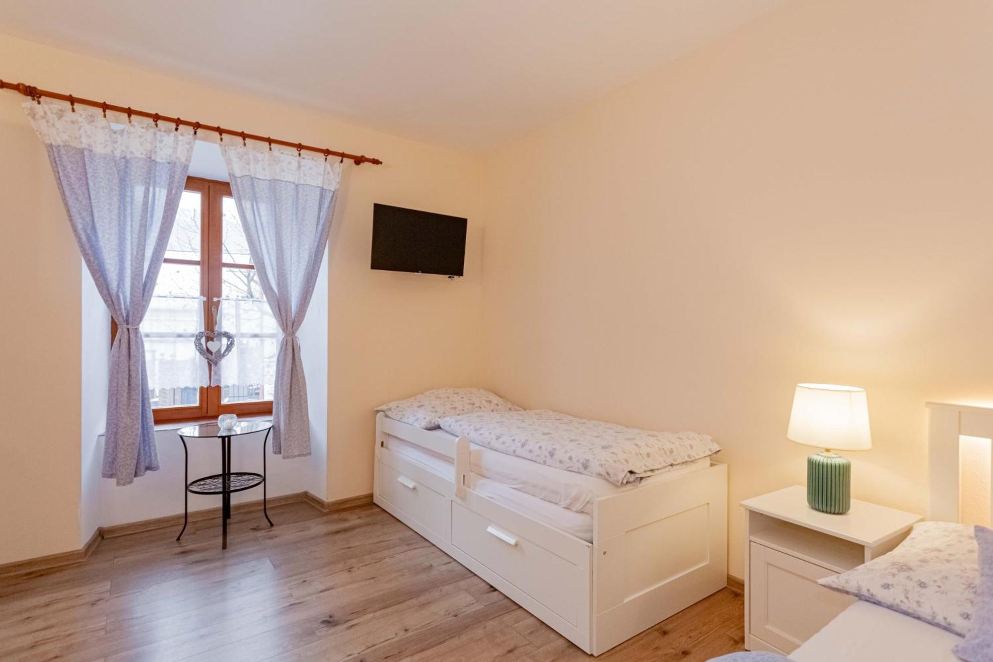 Hotel Baby - mlýn Karolínka Vranov nad Dyjí Exterior foto